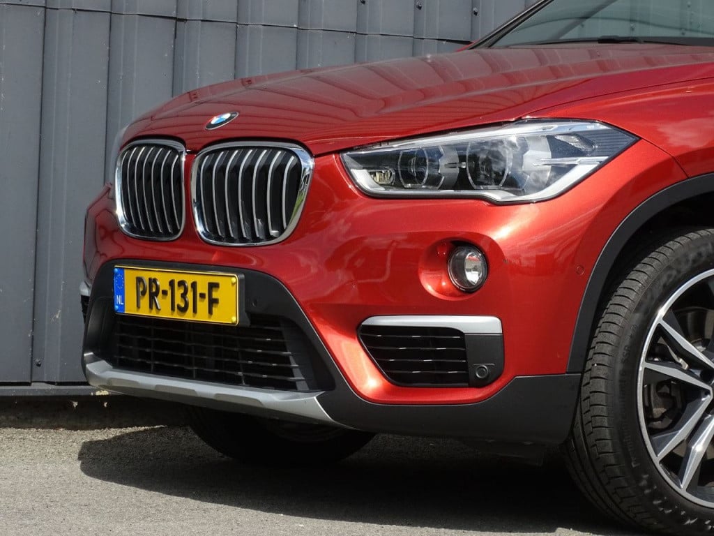BMW X1 xdrive20i high executive