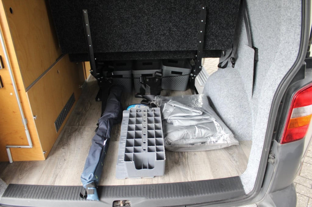 Volkswagen Transporter d 62 kw 5 zitplaatsen op kenteken