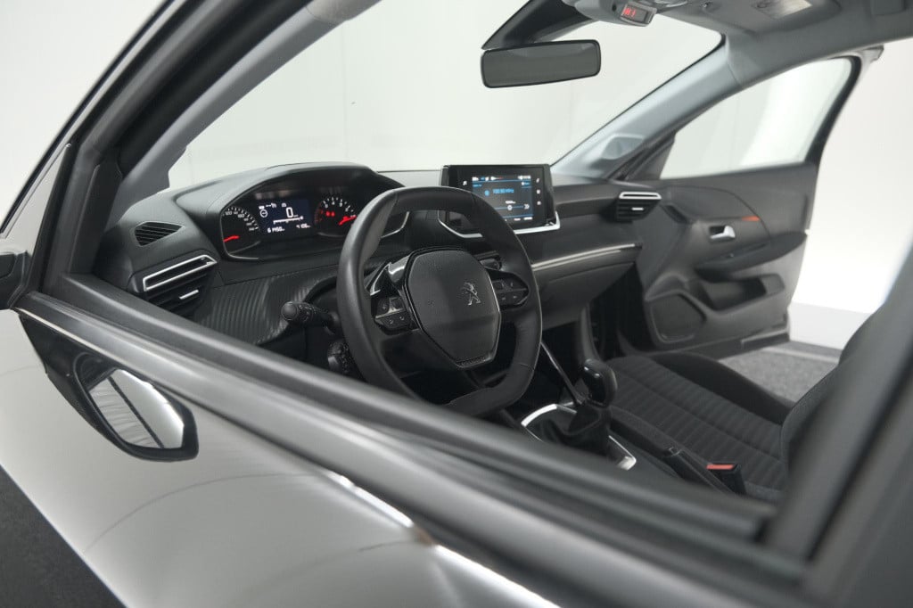 Peugeot 208 puretech 75 active | apple carplay | cruise control | airco