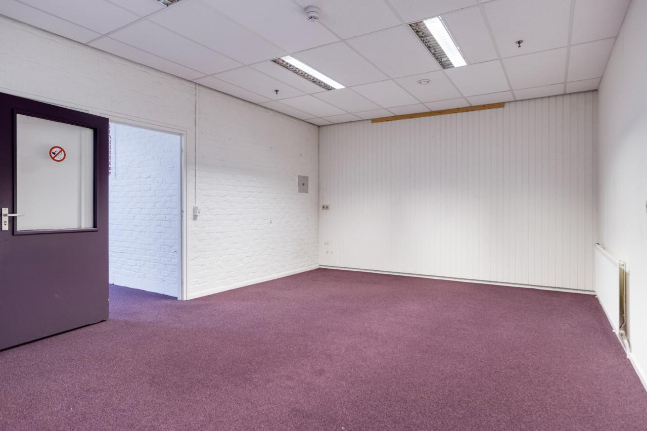 TE HUUR | Kantoor/bedrijfsunits op een strategische locatie in Middelburg