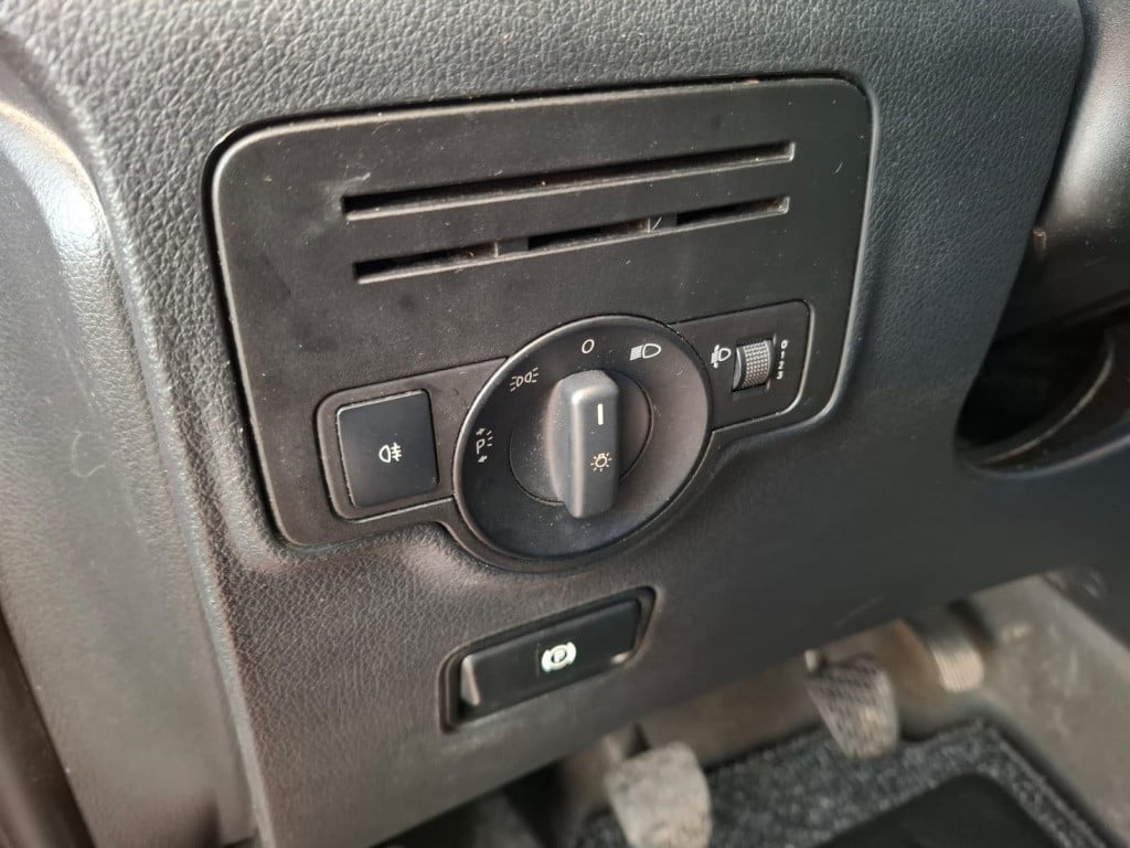 Mercedes-Benz Vito 109 cdi functional lang l2h1 / 3 zits / sidebars / n.a.p