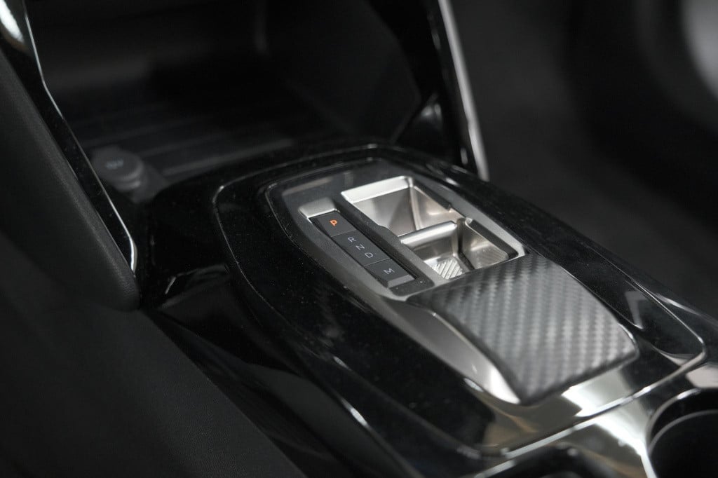 Peugeot 2008 puretech 130 eat8 allure | 360 camera | adaptieve cruise contr