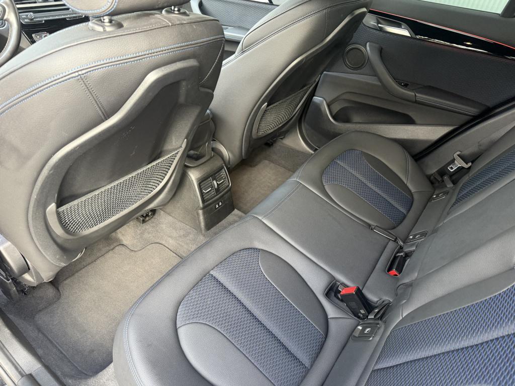 BMW X1 sdrive18i automaat high executive m-sportpakket