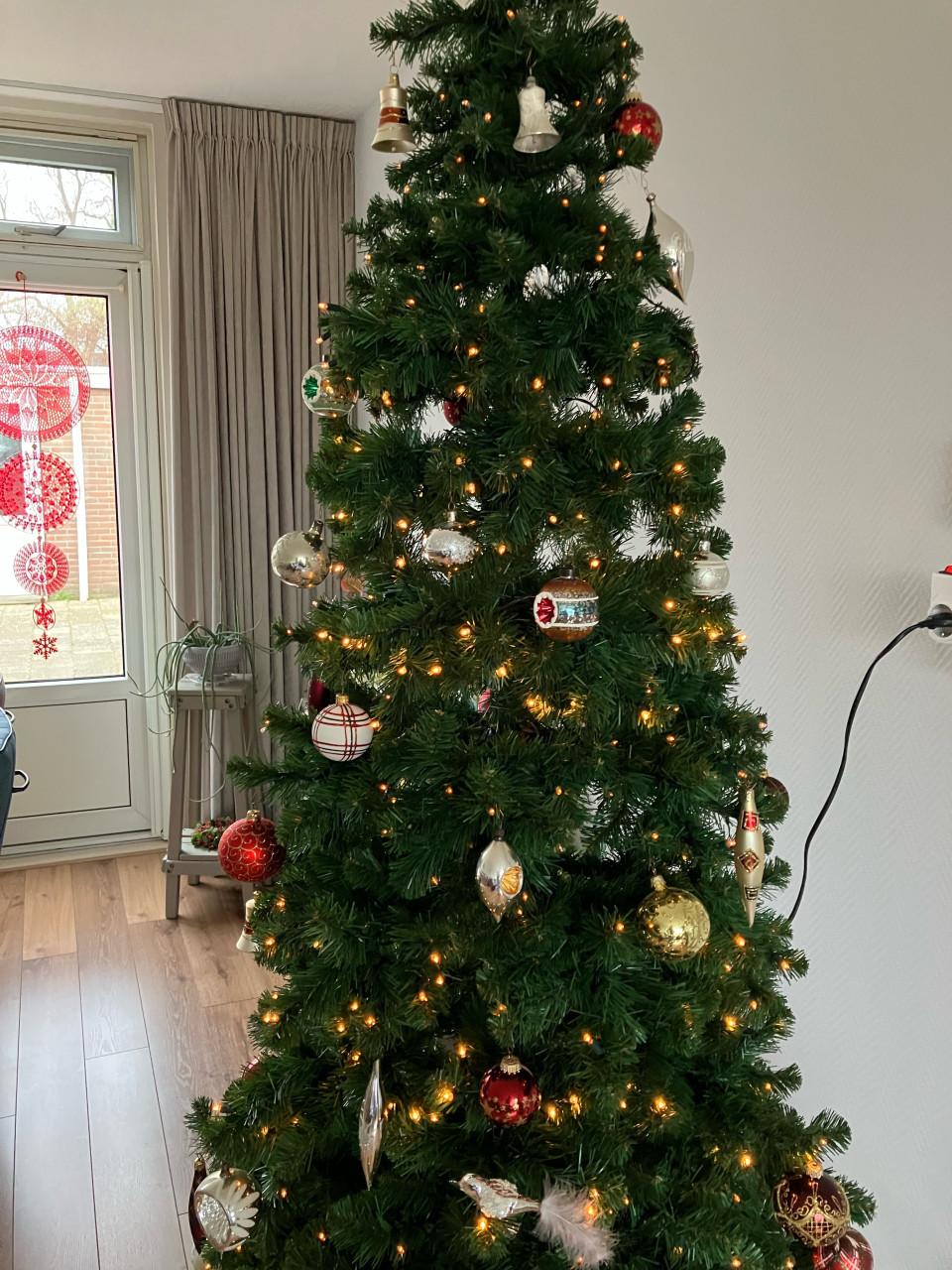 Kunst kerstboom 215cm met 400 lichtjes