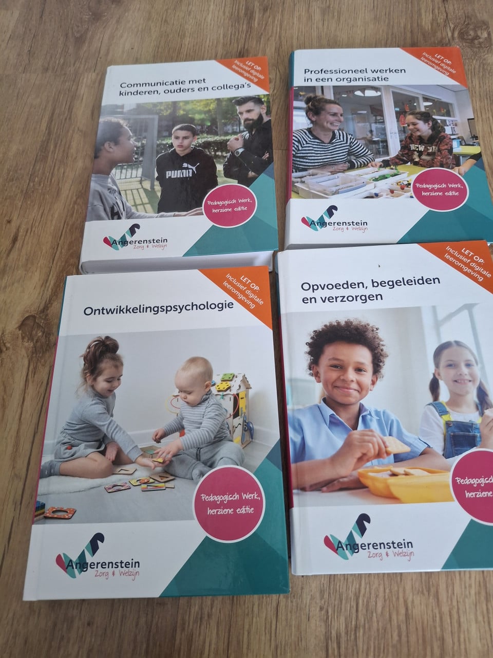 Studieboeken onderwijsassistent 1e jaar