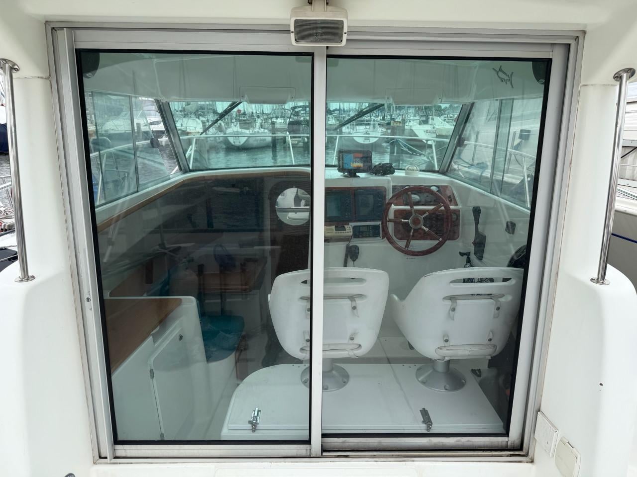 Jeanneau Merry Fisher 695 diesel sportvisboot en gezinsboot