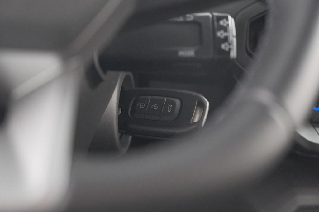 Dacia Duster mild hybrid 130 expression | camera | stoelverwarming | apple 