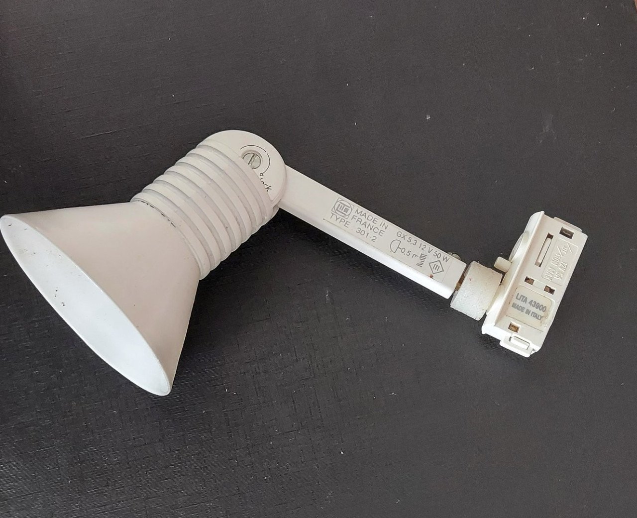 GEZOCHT: onderdelen 12v railverlichting