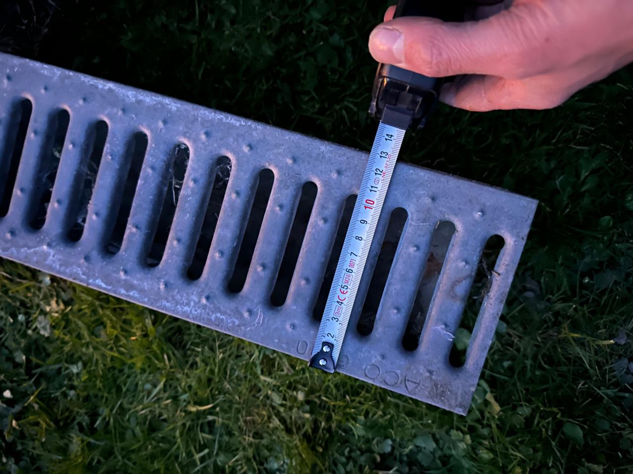 2 stuks lijngoot afvoergoot tuin