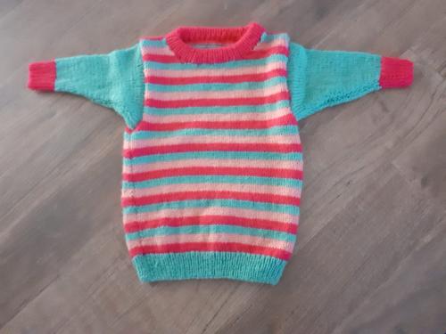 Nieuw gebreid gestreept kindertruitje voor circa 1 jaar