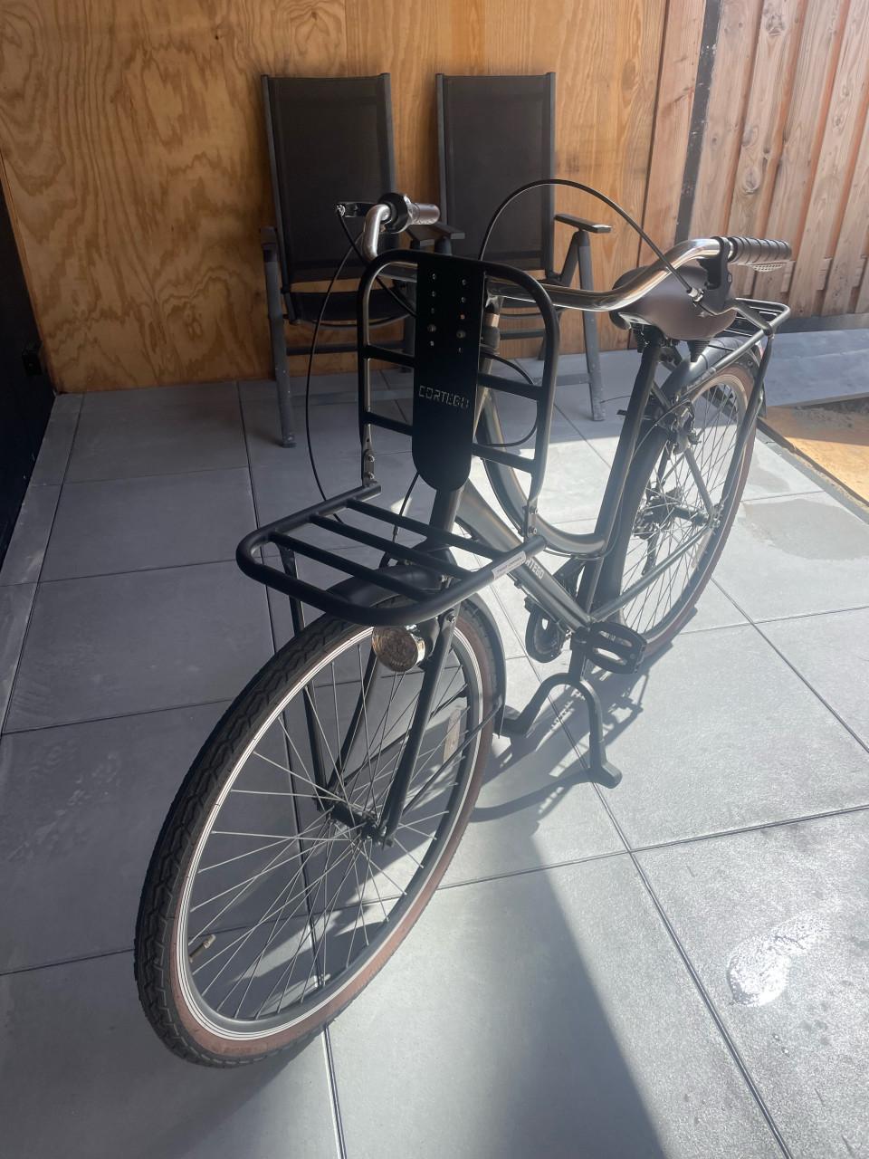 Fiets 28 inch zwart