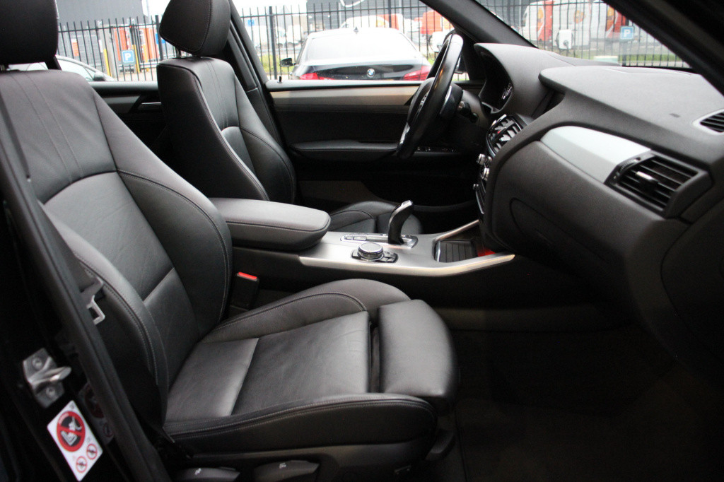 BMW X3 xdrive35i high executive m-sport | 306pk | panoramadak | afn. trekha