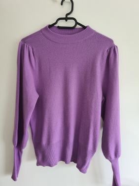 Mooie paarse trui van Essentials Mt S