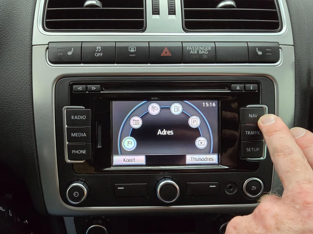 Volkswagen Polo occasion 1.2 tsi highline met parkeersensoren en 5 deurs zw