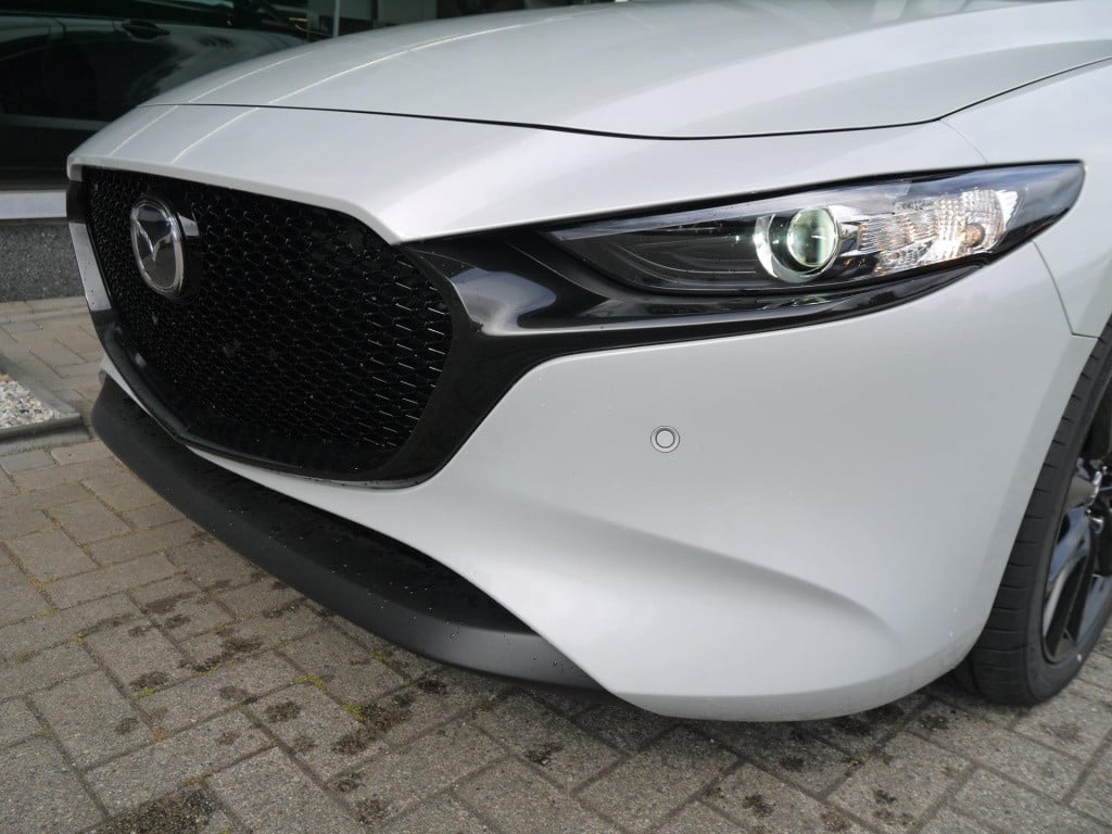 Mazda 3 2.5 e-skyactiv-g m hybrid 140 homura