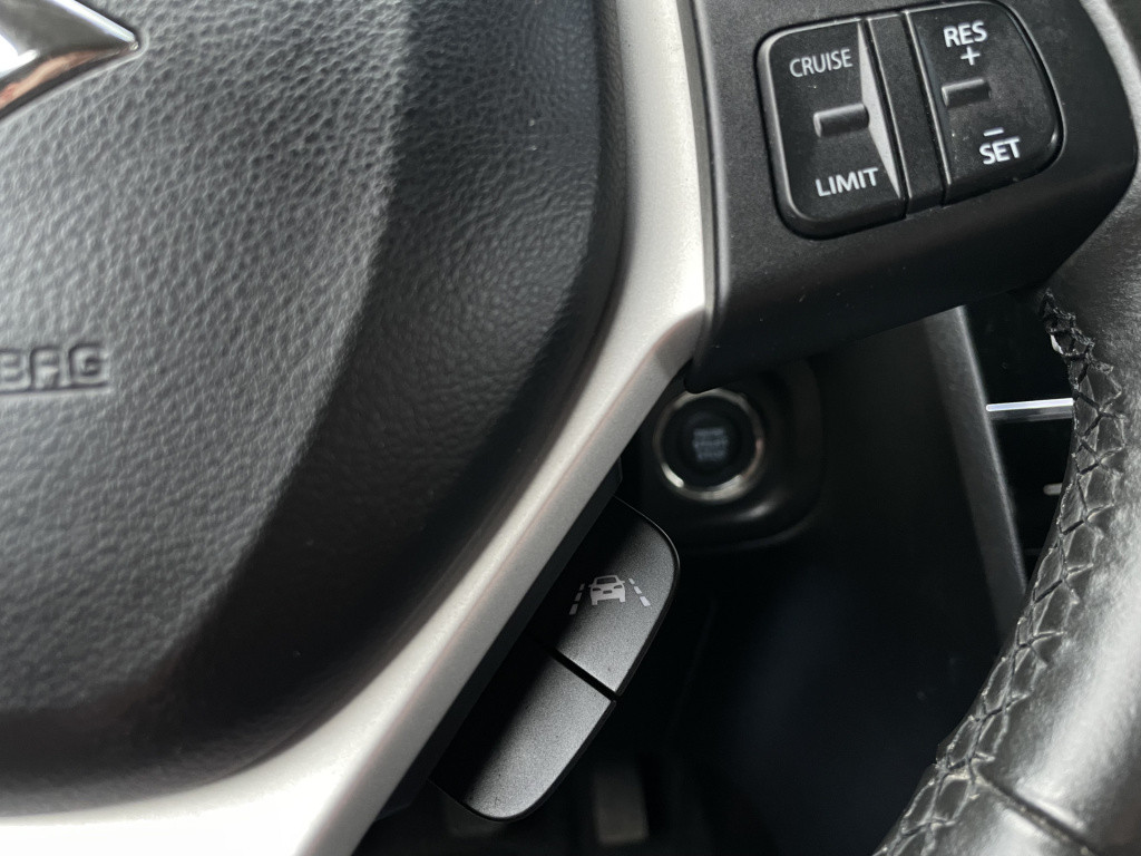Suzuki Vitara 1.4 boosterjet style smart hybrid