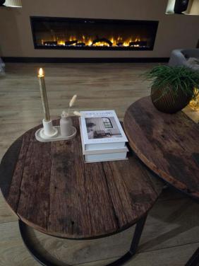 2 houte salontafeltjes Set van twee ronde salontafels, merk Dusverge