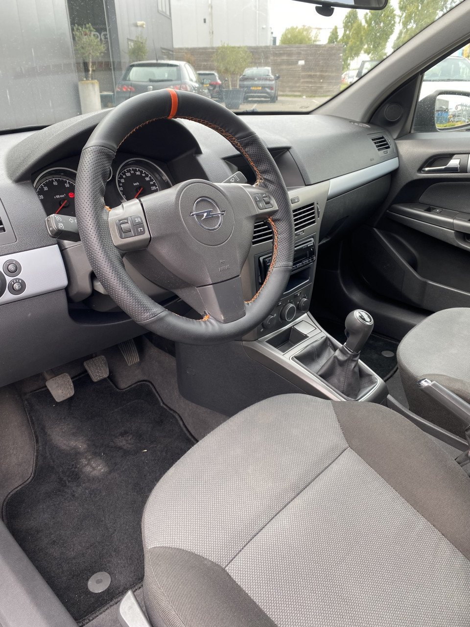 Opel Astra 1.6 16V 5D 77KW 2004 Grijs | 110.878 KM NAP!