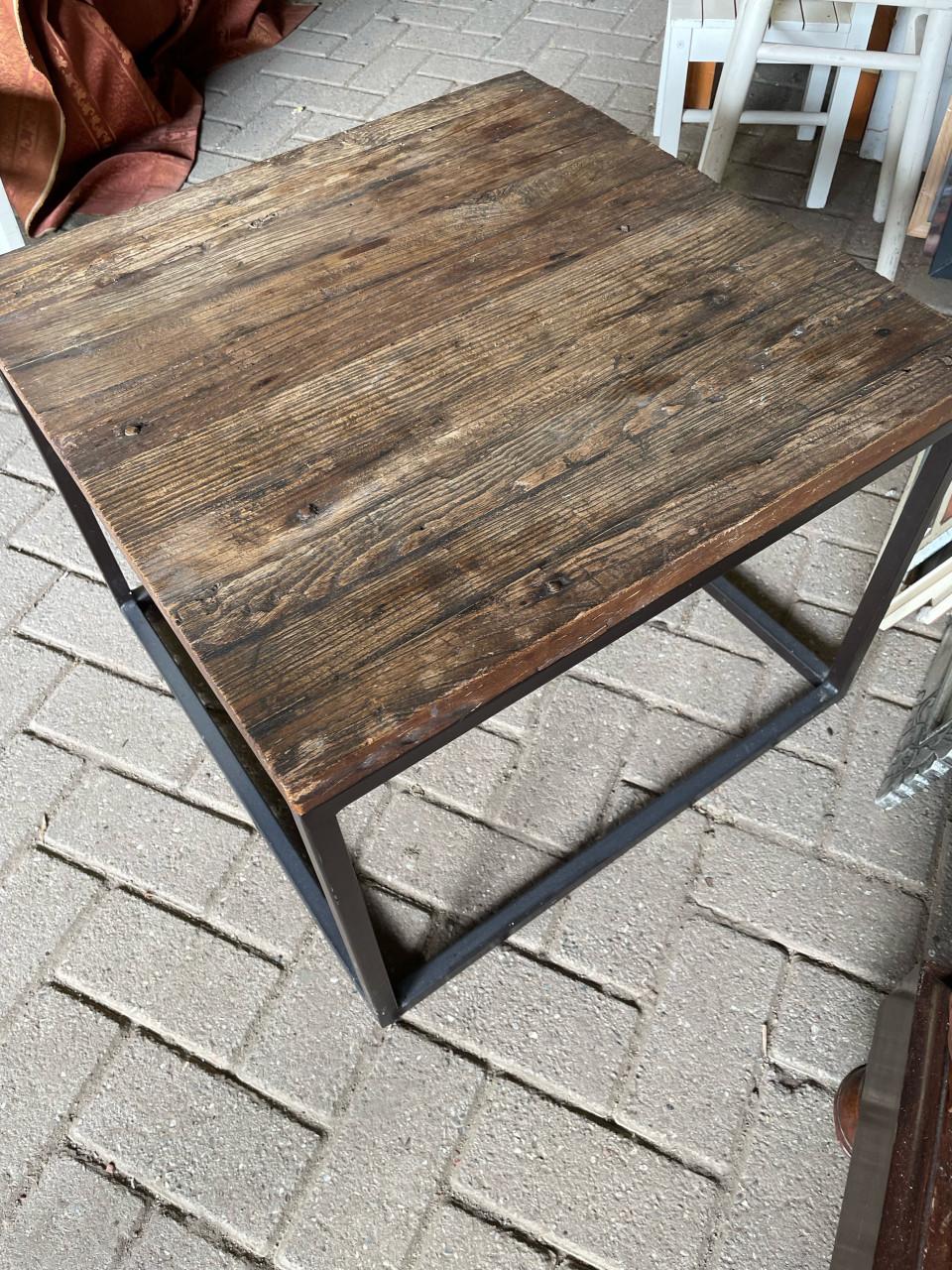 Bijzettafel