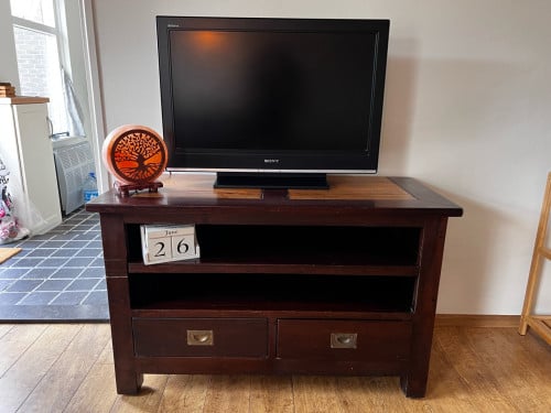 GRATIS  TV + prachtige dressoir kast massief