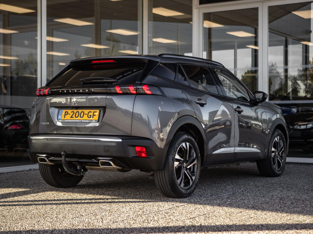 Peugeot 2008 1.2 puretech 130pk allure pack | navigatie | trekhaak | camera