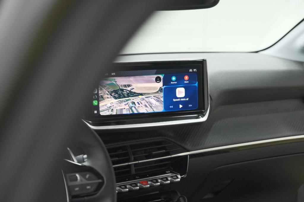 Peugeot 208 1.2 hybrid 100 e-dcs6 allure | apple carplay | parkeersensoren 