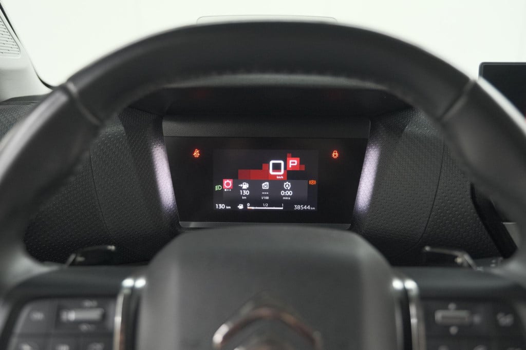 Citroen C4 puretech 131 eat6 shine | camera | head-up display | navigatie |