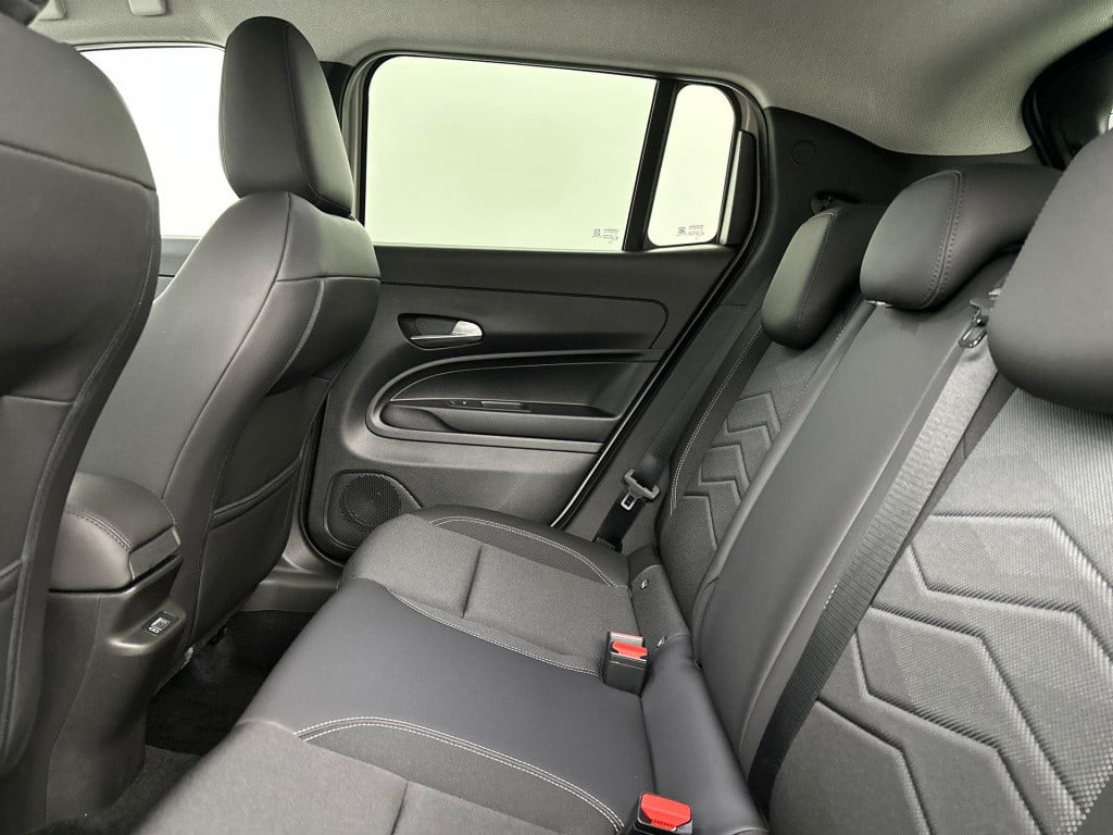 Jeep Avenger e-hybrid 1.2 summit | winterpack | camera | apple carplay&andr