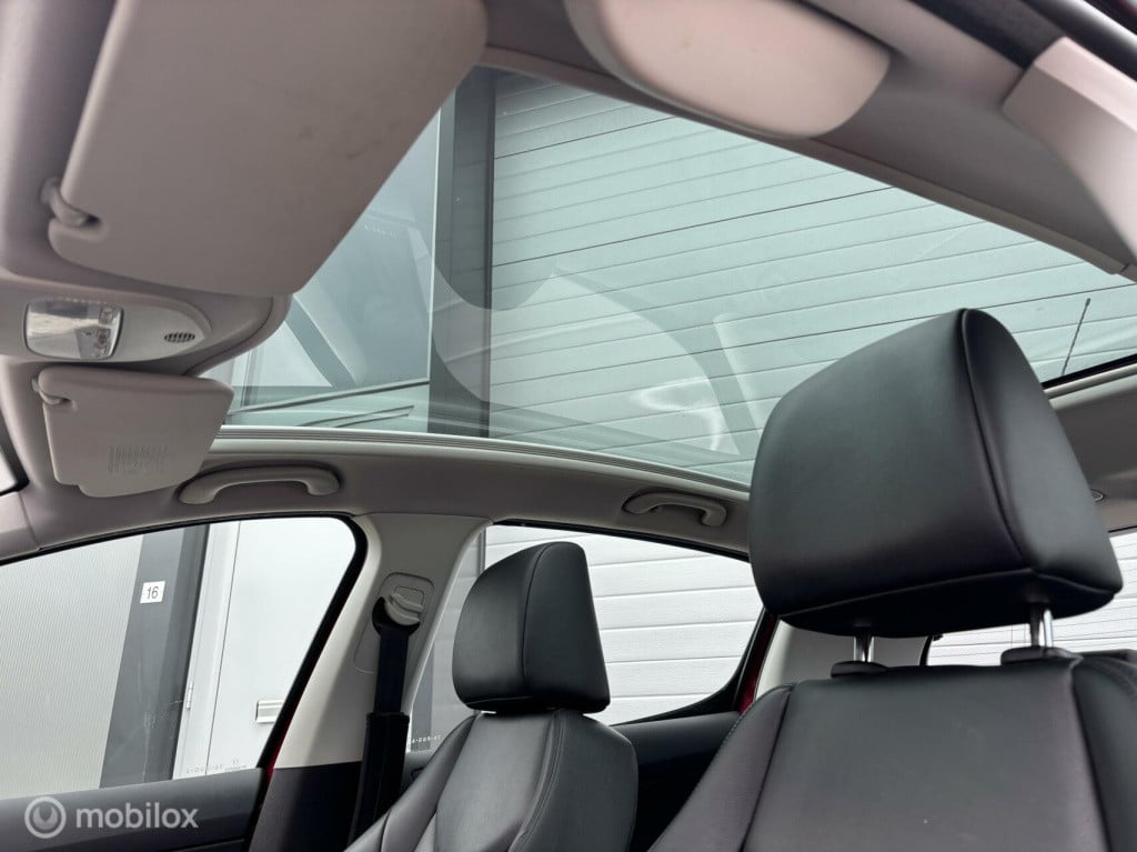 Peugeot 308 1.6 thp allure, leer, jbl,pano