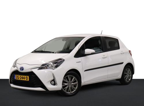 Toyota Yaris 1.5 hybrid dynamic| camera| cruise| climate