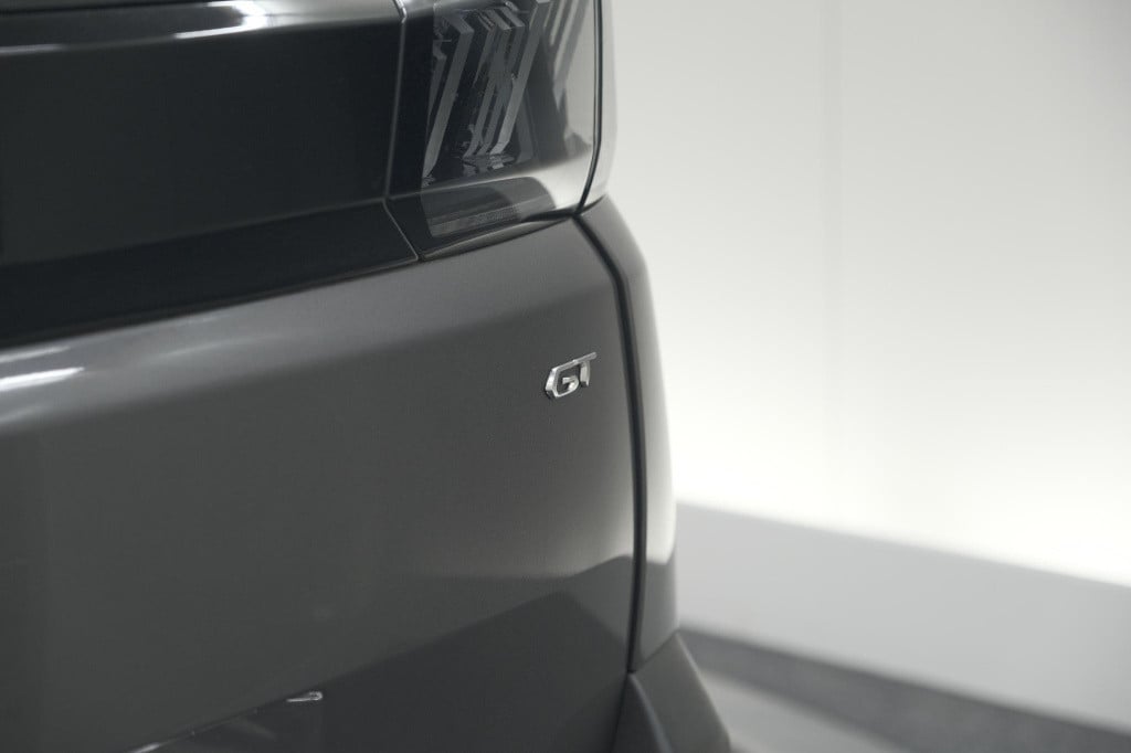 Peugeot 5008 puretech 130 gt | camera | adaptieve cruise control | dodehoek