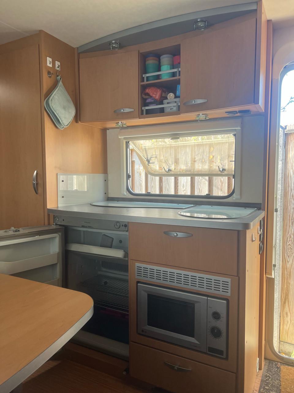 6-persoons knaus Südwind caravan met stapelbed