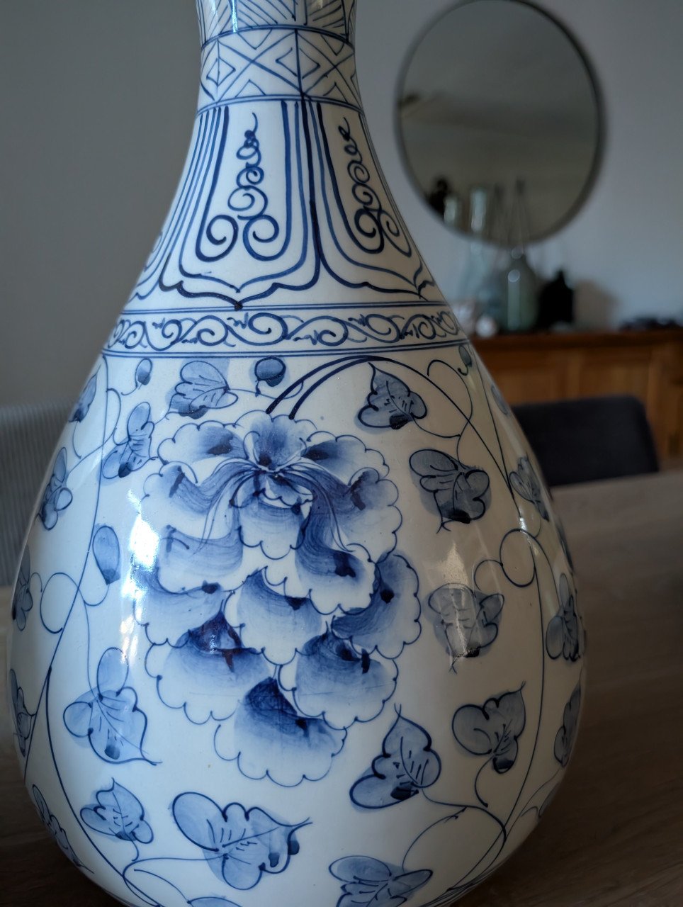 Te koop Twee identieke vazen
