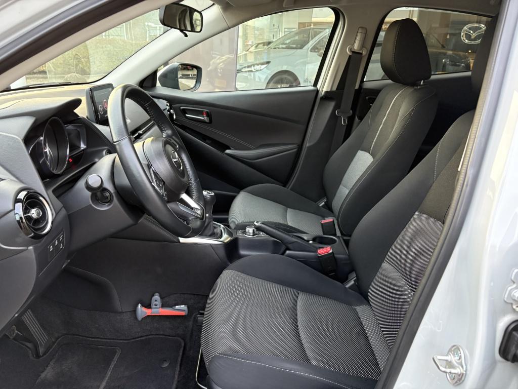 Mazda 2 1.5 skyactiv-g gt-m keyless entry headup display