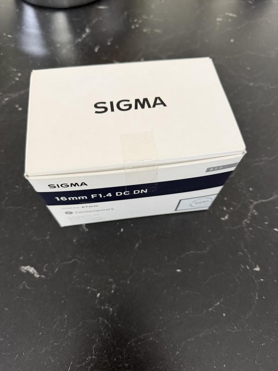 Sigma 16mm f/1.4 DC DN (Sony E-mount)