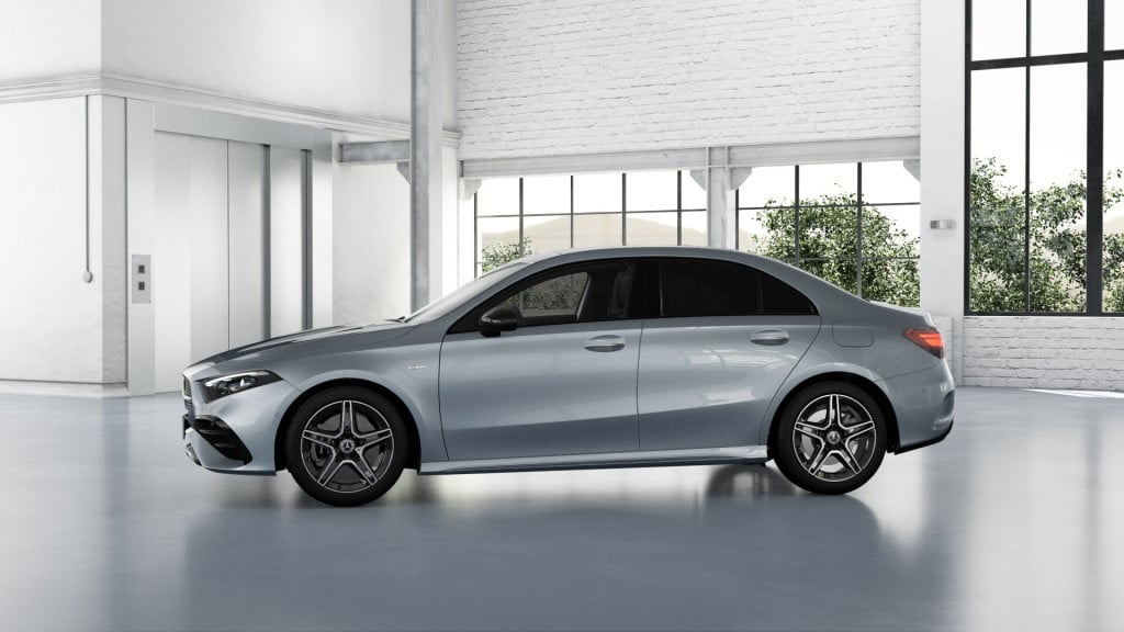 Mercedes-Benz A-Klasse 250 e business solution amg | trekhaak | nightpakket