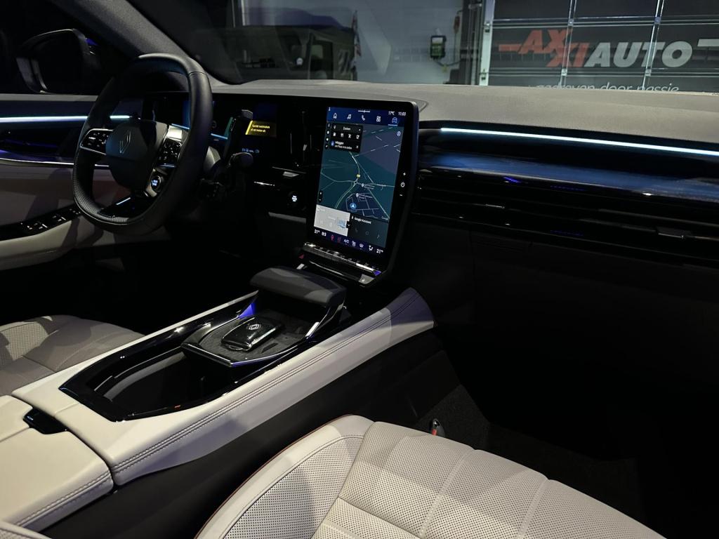 Renault Espace e-tech full hybrid 200 iconic 7p.