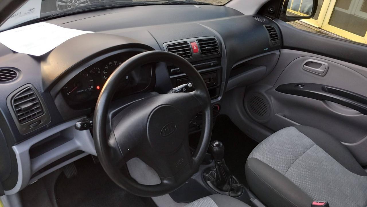 Kia Picanto 1.1 LX 5deurs bj:2005 airco apk 10-2026