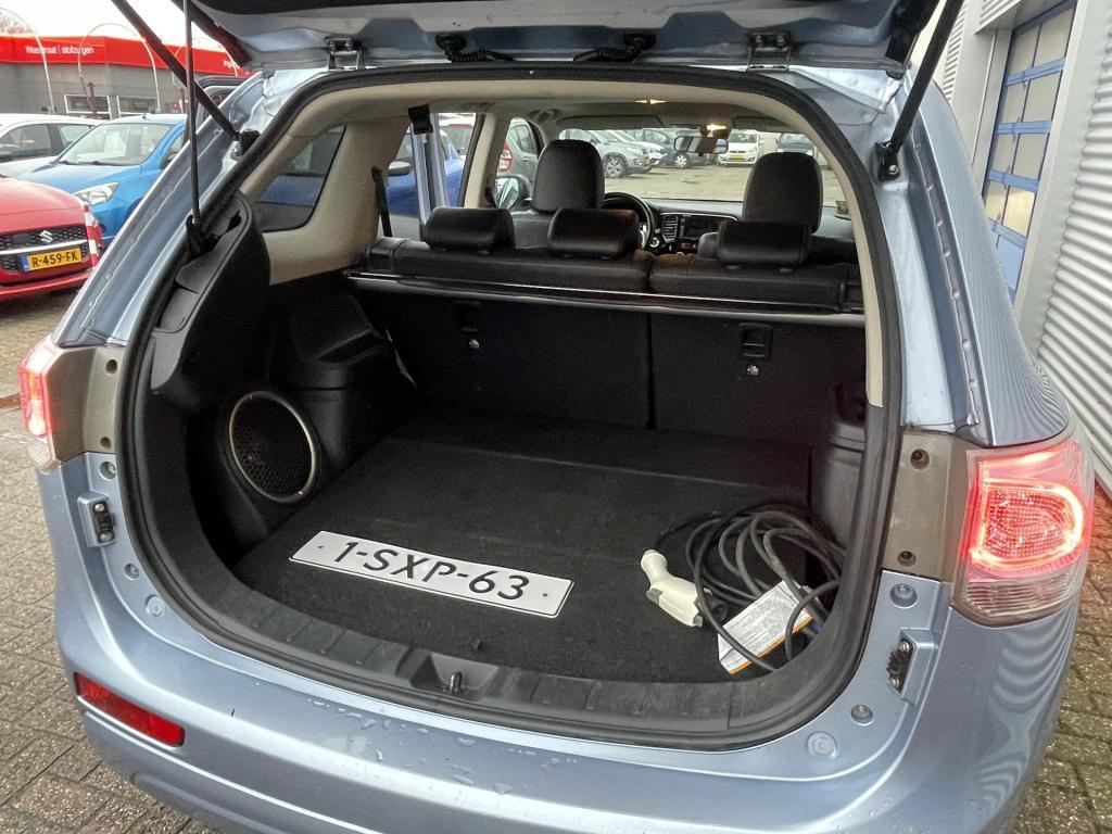 Mitsubishi Outlander 2.0 phev instyle | nieuwe batterij |