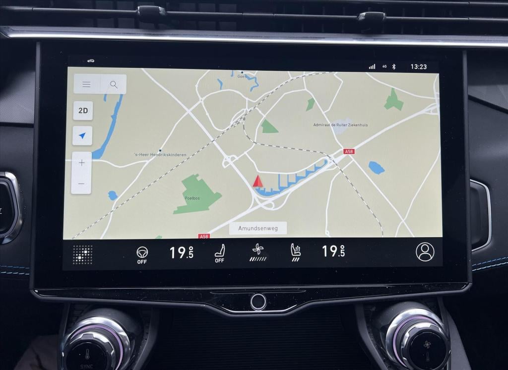Lynk & Co 01 1.5 261pk phev 7dcth , panodak , adaptive cc ,stuur en stoelve