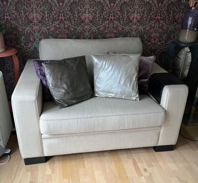 Stijlvolle Loveseat (1,5 zits bankje)