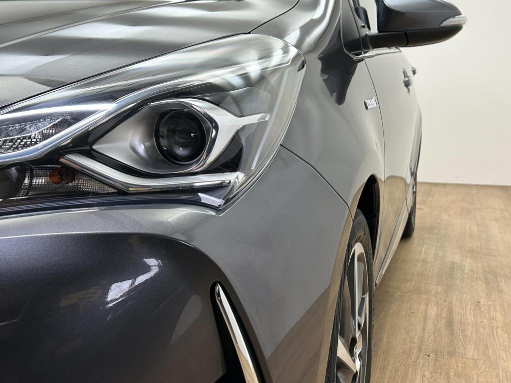 Toyota Yaris occasion 1.5 hybrid premium | airco | grijs | tweedehands toyo