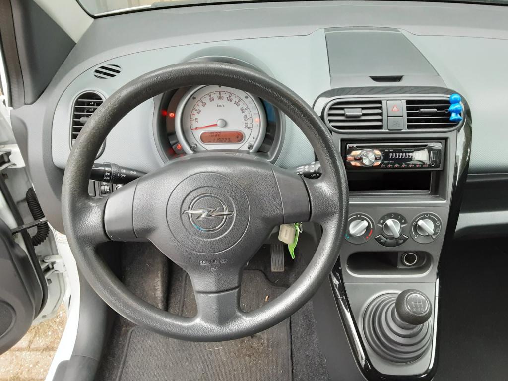 Opel Agila 1.0 selection