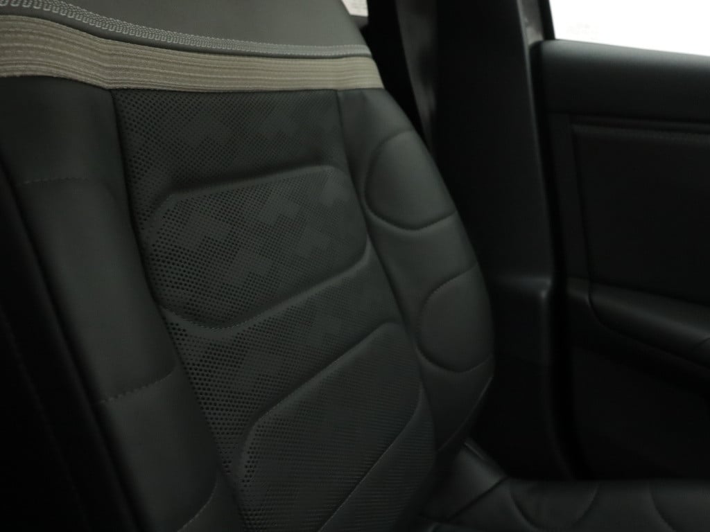 Citroen C5 X plug-in hybrid 225pk automaat max | panoramisch schuif kanteld