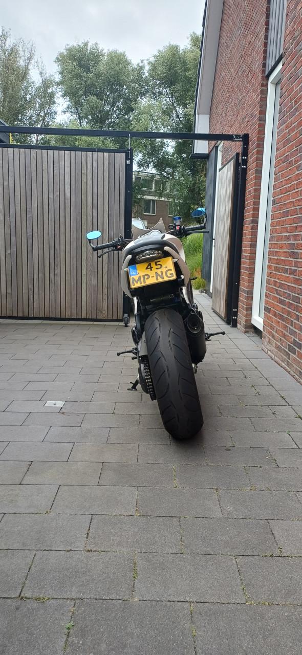 Triumph Speed Triple 1050