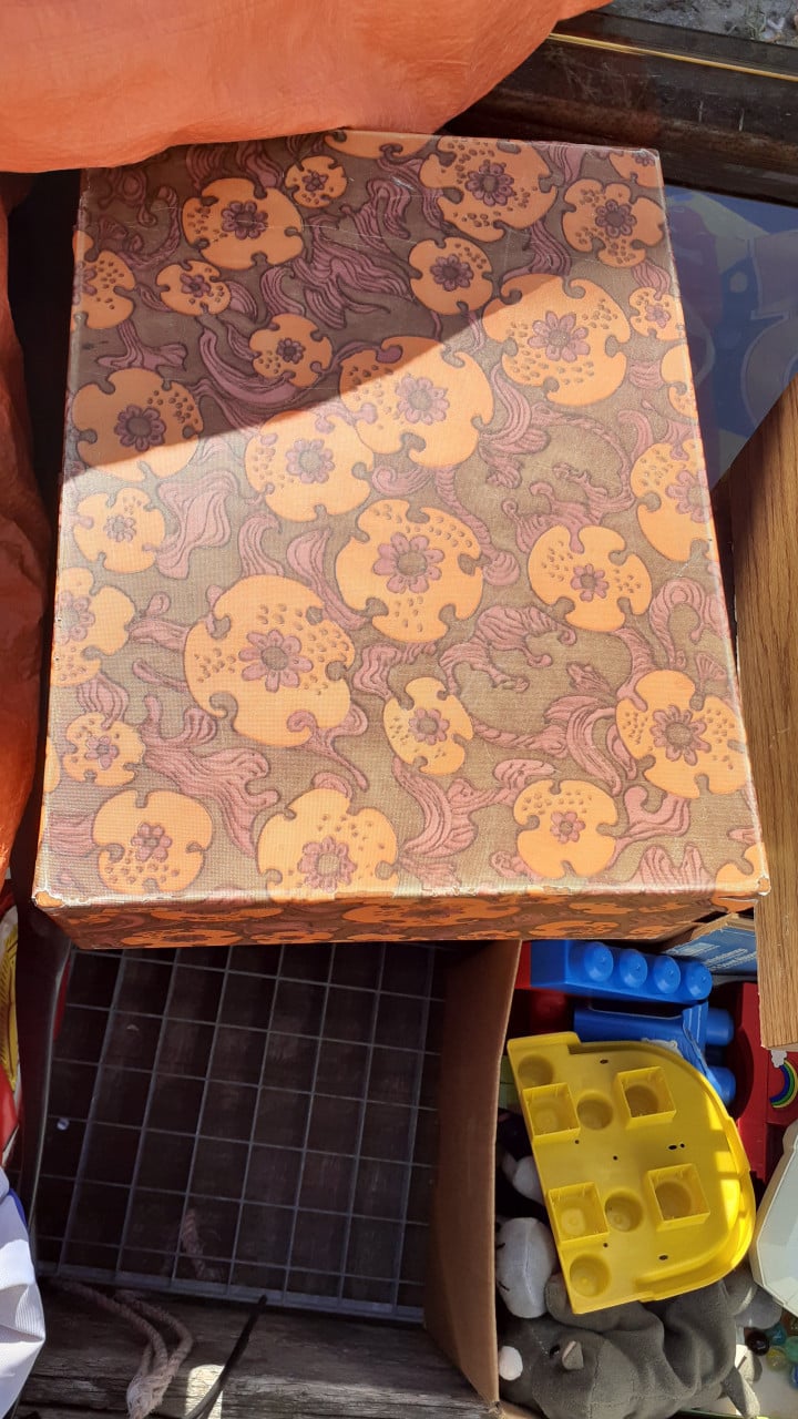 Playmobiel doos & Speelgoed.& en PIRATEN-Kist & Poppenhuis 2 x