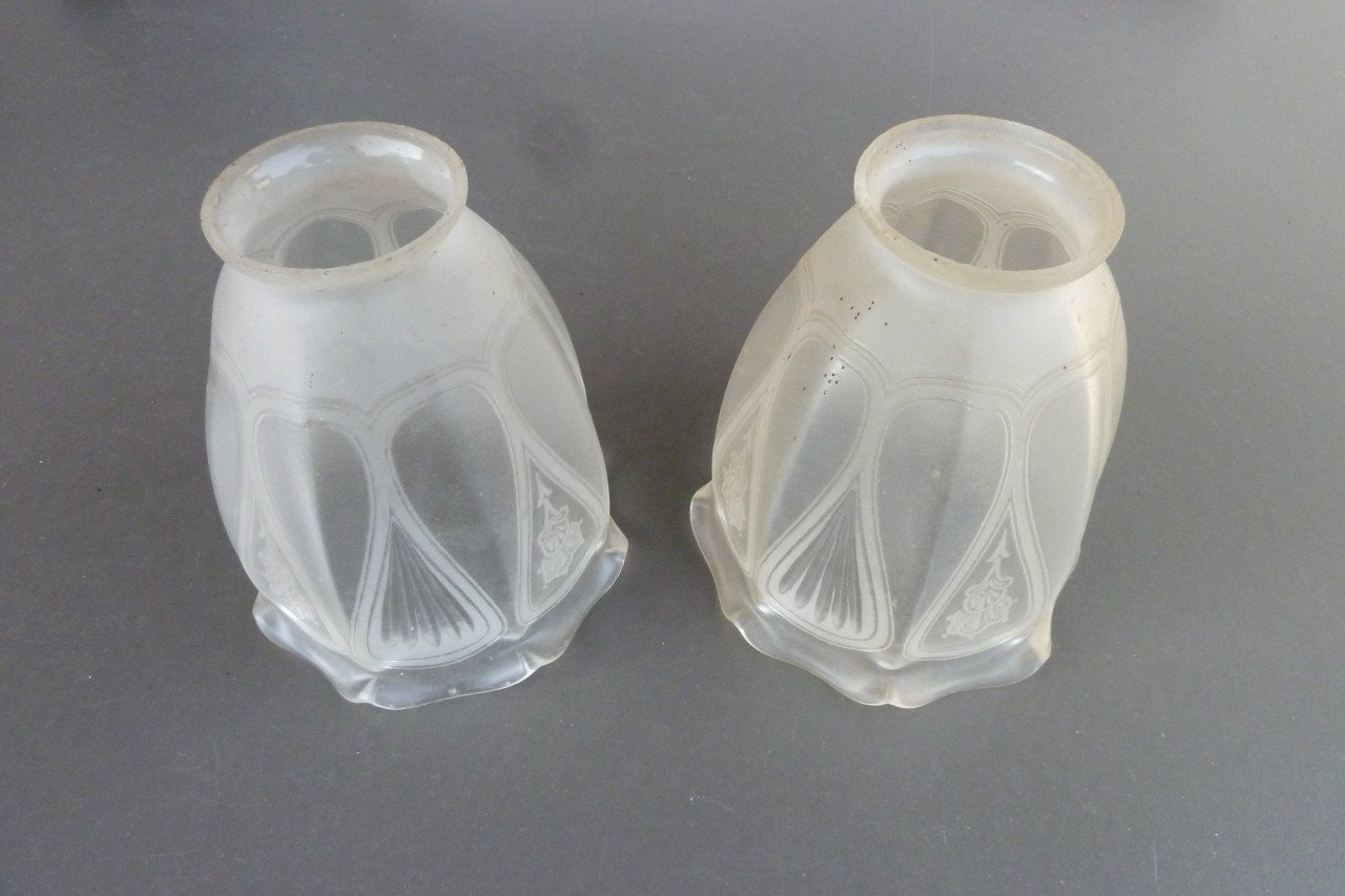 2 stuks oude, glazen lampenkappen vintage antiek