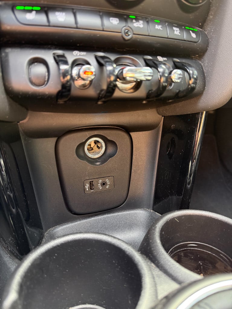 Mini Cooper 1.5 - chili - pano