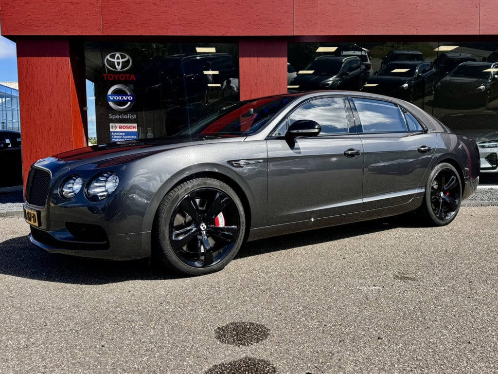 Bentley Flying Spur 6.0 w12 s | convenience-pakket | massage | nieuwstaat!