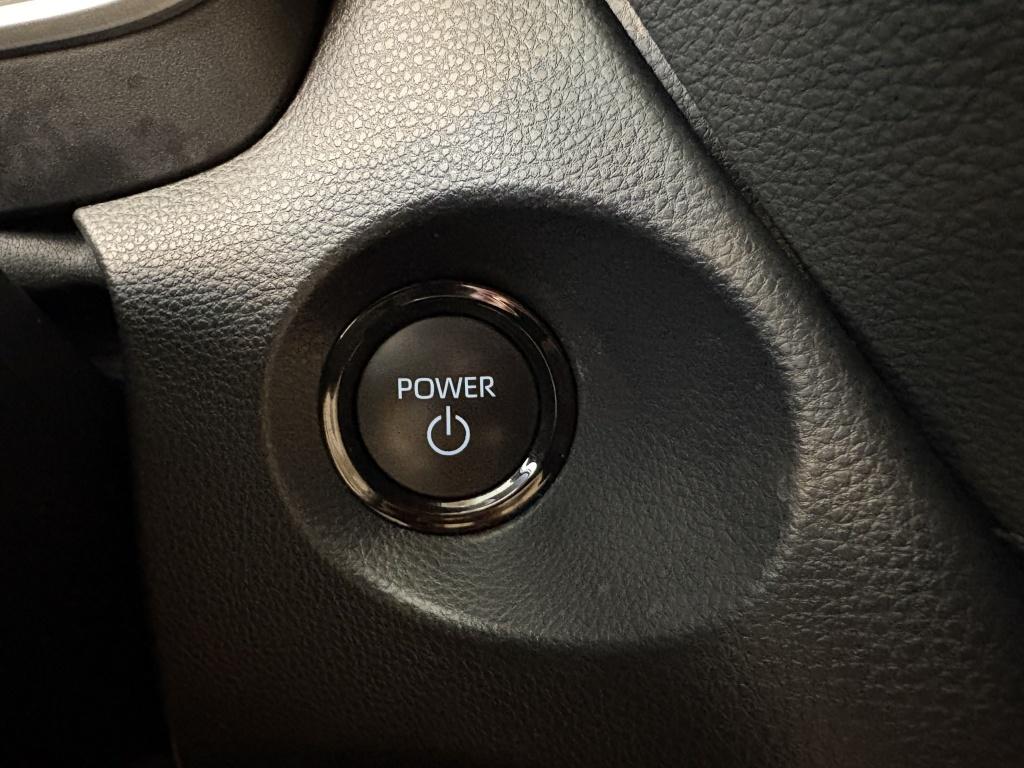Toyota Corolla Cross hybrid 180 executive | demo | leder |